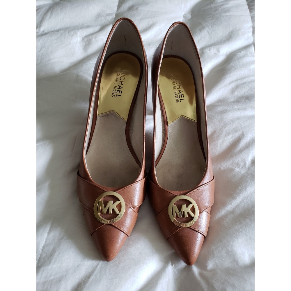 Michael Kors Tan/Gold Heels